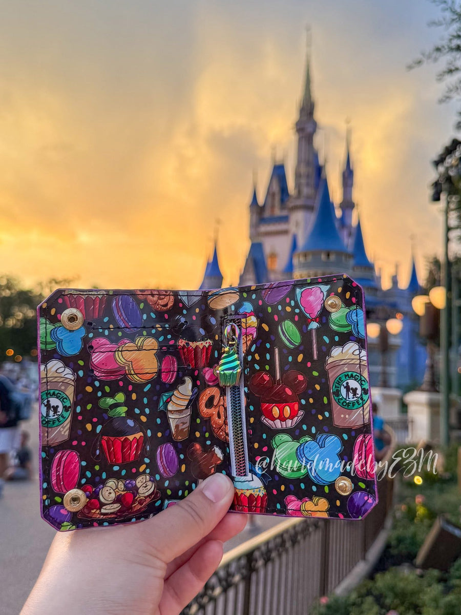 Brooke Bifold Wallet PDF Sewing Pattern (Includes SVGs, and Video!)