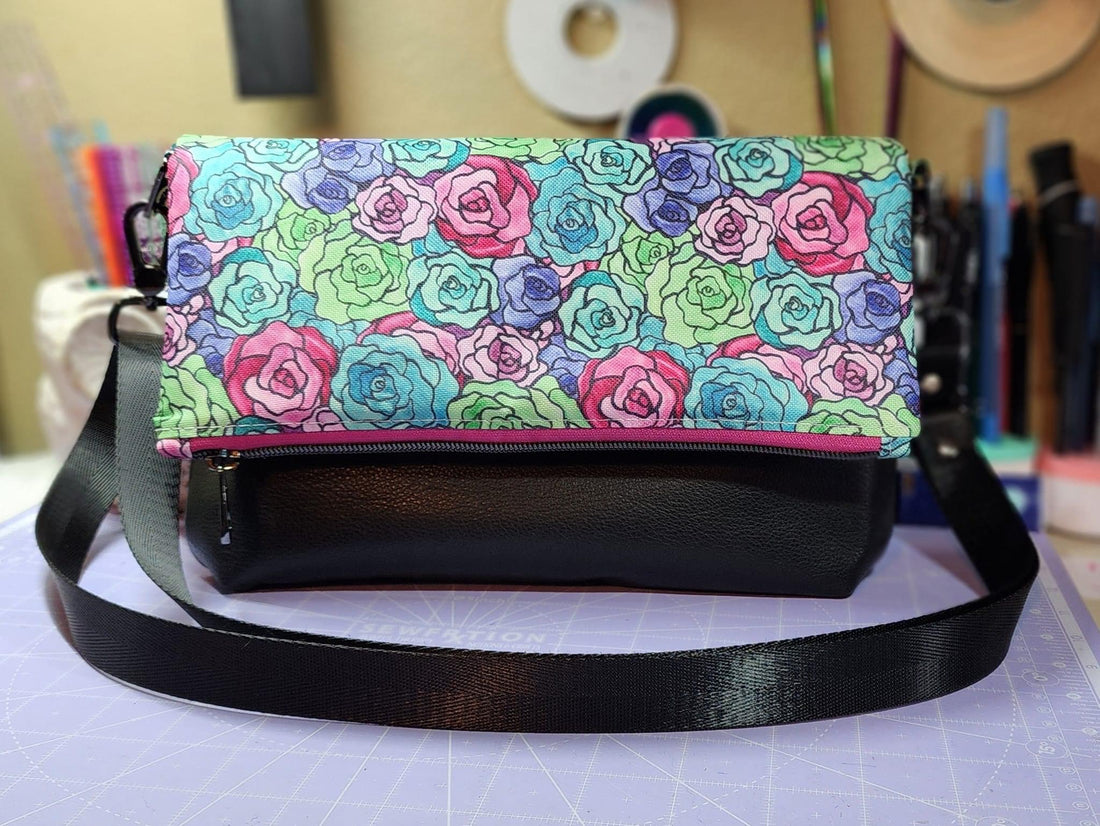Tutorial: Foldover clutch with a removable shoulder strap – Sewing